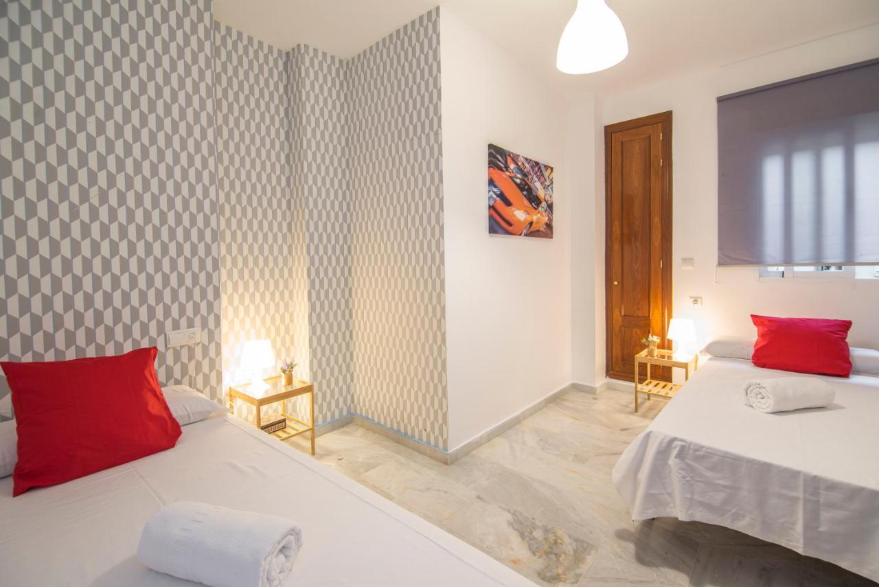 Apartamentos Granata กรานาดา ภายนอก รูปภาพ