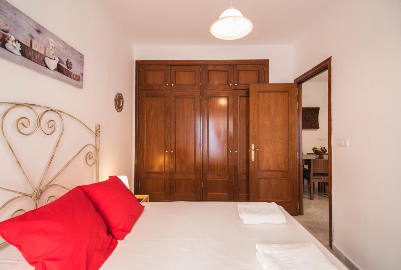 Apartamentos Granata กรานาดา ภายนอก รูปภาพ