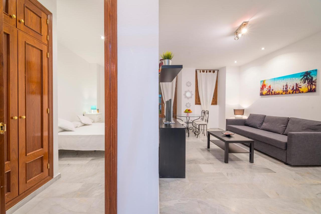Apartamentos Granata กรานาดา ภายนอก รูปภาพ