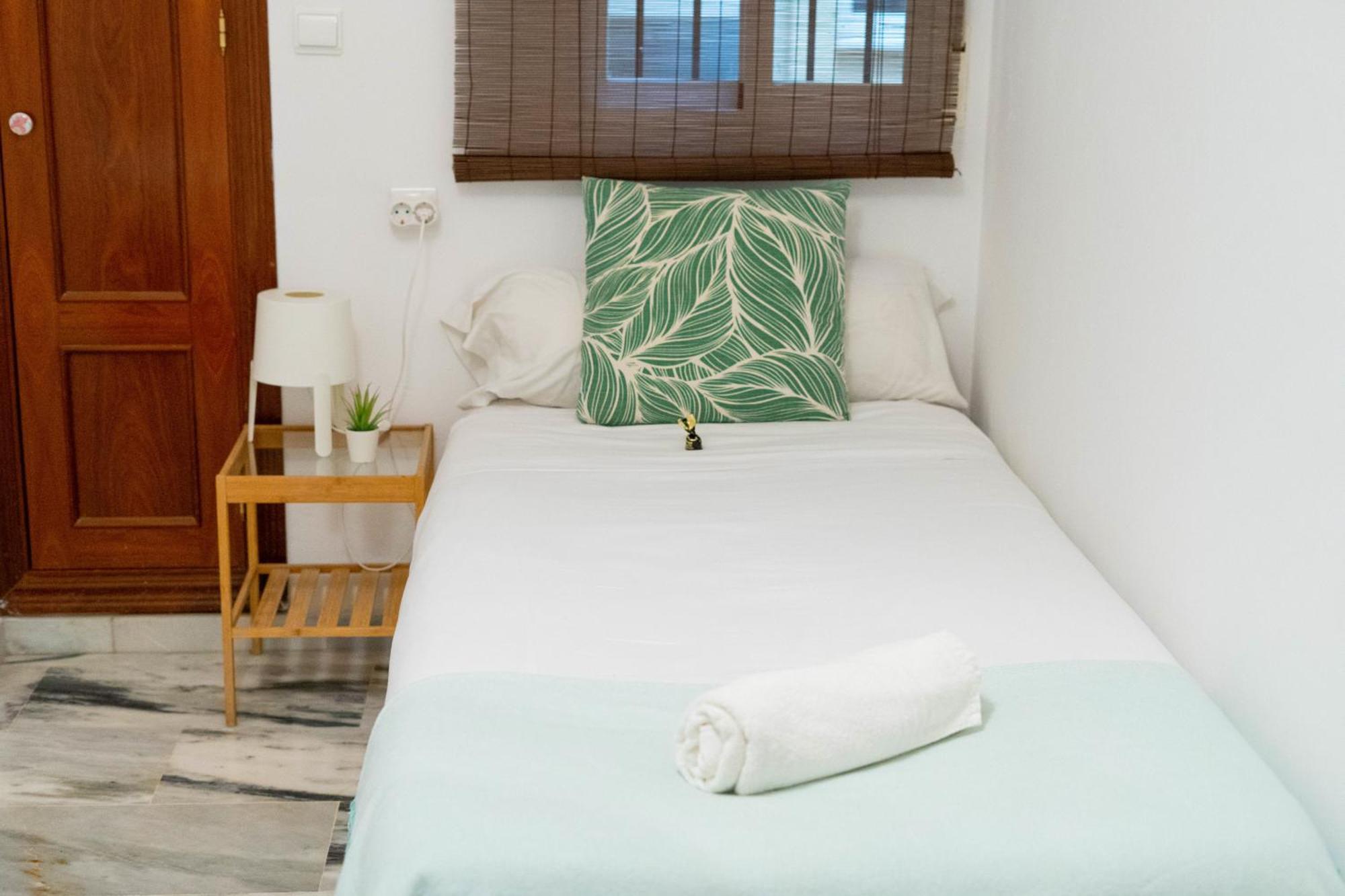 Apartamentos Granata กรานาดา ภายนอก รูปภาพ