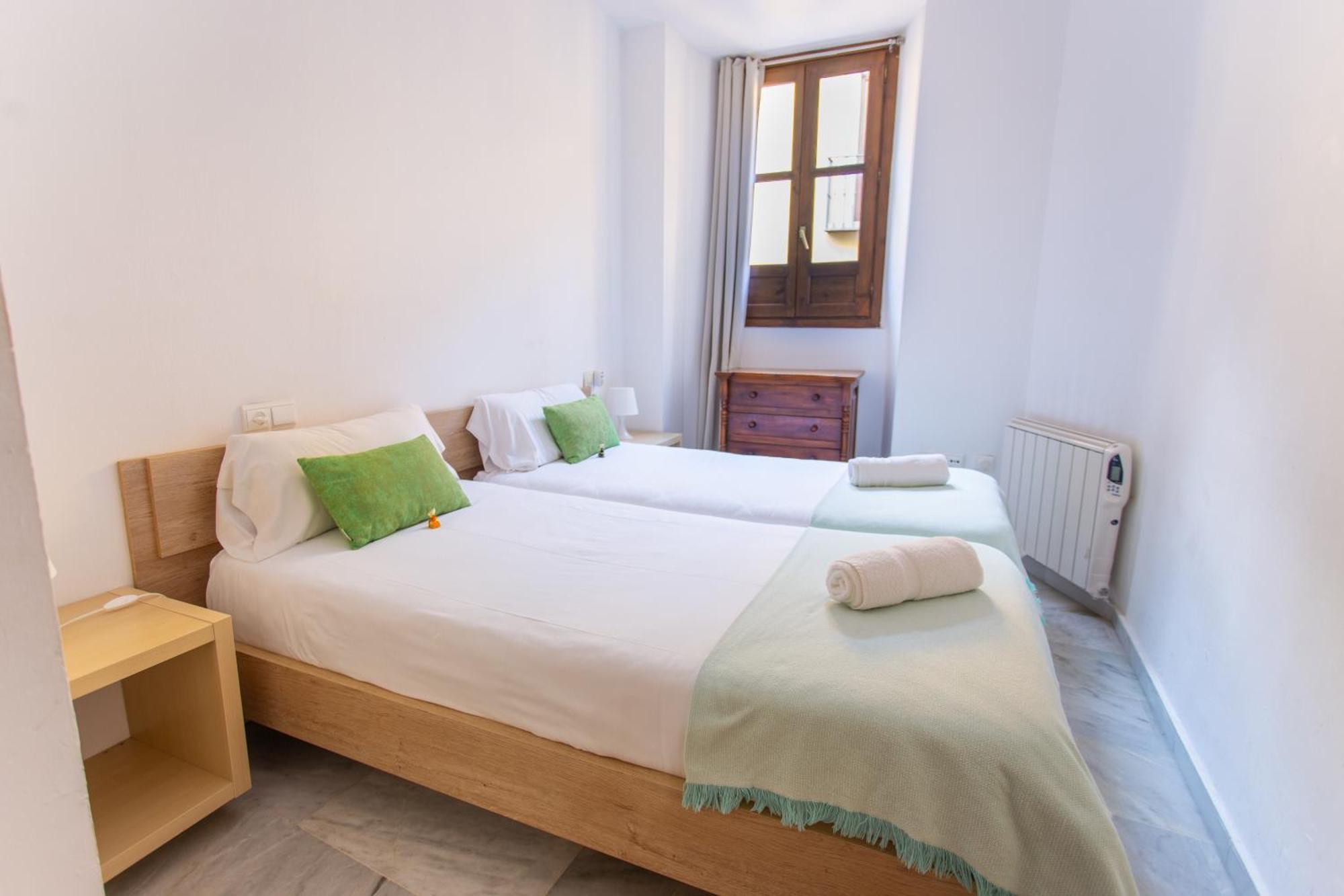 Apartamentos Granata กรานาดา ภายนอก รูปภาพ